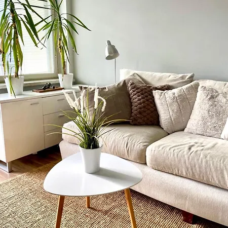 Premium Three-room With Own Parking And Balcony - Next To The Subway In Lauttasaari! Апартаменты